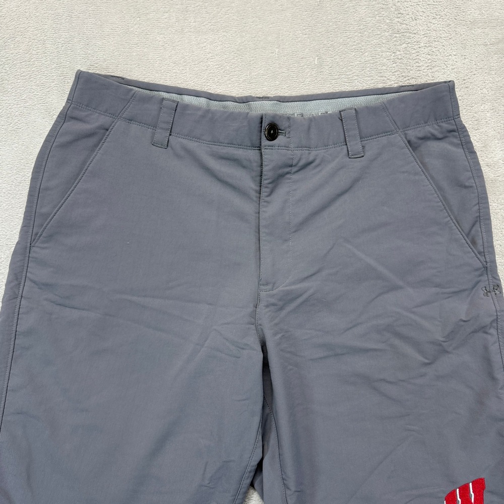 Wisconsin Badgers Shorts 34 Gray Mens Under Armour Match Play Golf College NCAA - Picture 3 of 13